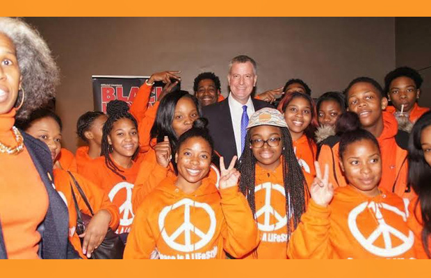 LIFE Camp young people with New York City Mayor Bill de Blasio
